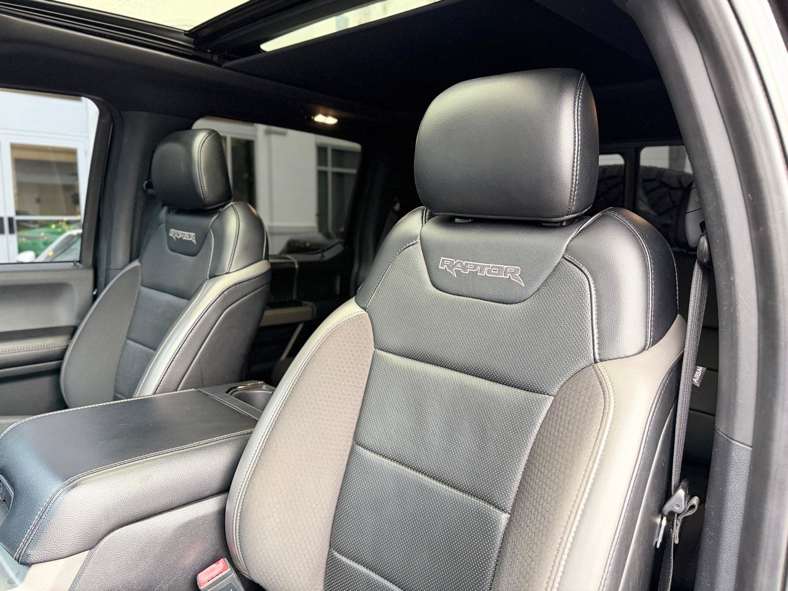 Used 2019 Ford F150 Raptor w/ Equipment Group 802A Luxury AWD/4WD image 33