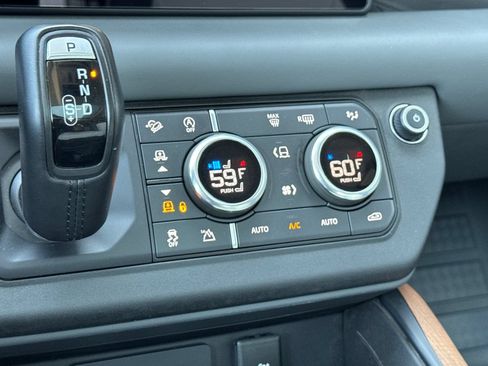 Certified 2023 Land Rover Defender 110 X-Dynamic SE AWD/4WD image 24