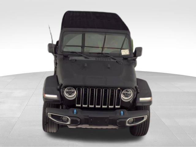 Used 2022 Jeep Wrangler Unlimited Sahara w/ Cold Weather Group AWD/4WD image 2