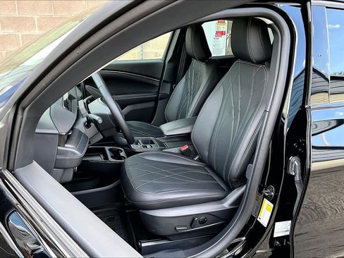 Used 2025 Ford Mustang Mach-E Select w/ Comfort Package Lite image 8