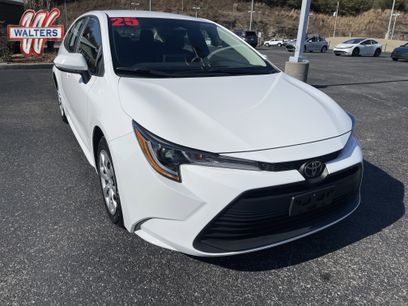 Used 2025 Toyota Corolla LE