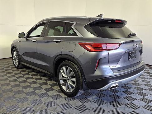 Certified 2021 INFINITI QX50 Luxe image 9