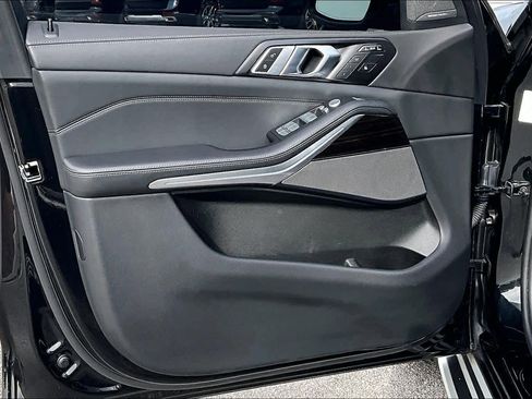 Used 2025 BMW X7 xDrive40i image 25