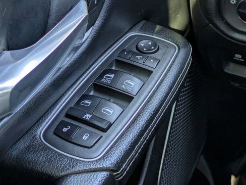 Used 2022 RAM 1500 Laramie image 26