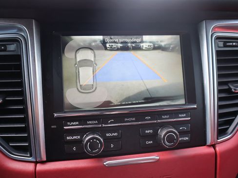 Used 2015 Porsche Macan S AWD/4WD image 35