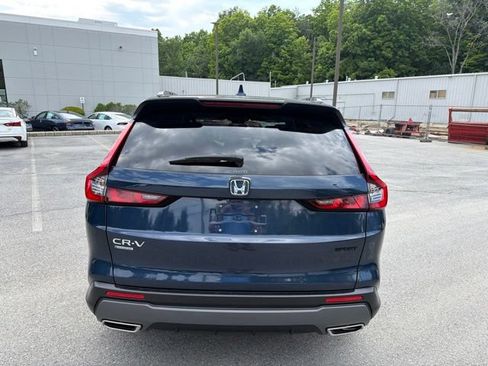 Used 2025 Honda CR-V Sport image 3