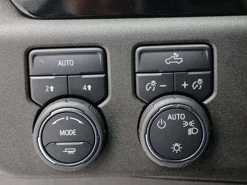 Used 2023 Chevrolet Silverado 1500 LT image 29