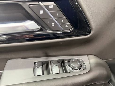 New 2026 Chevrolet Suburban Z71 w/ Comfort Package image 19