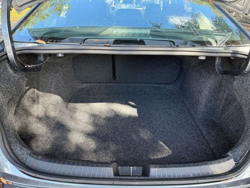 Used 2025 Volkswagen Jetta SE image 24