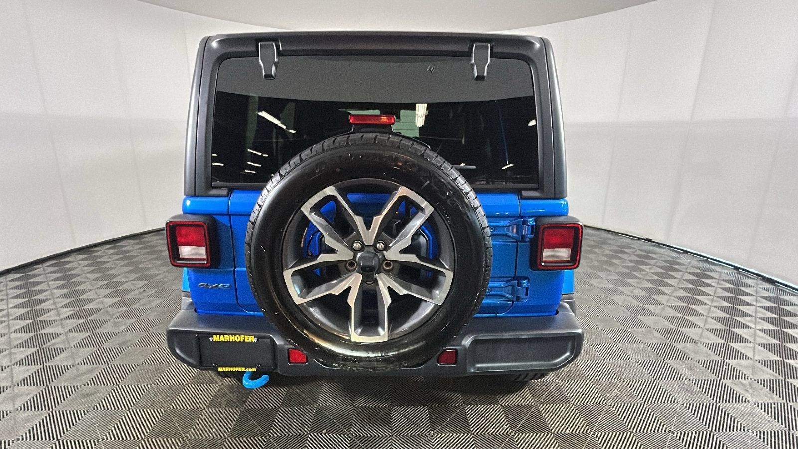 Used 2024 Jeep Wrangler Unlimited w/ Convenience Group AWD/4WD image 4