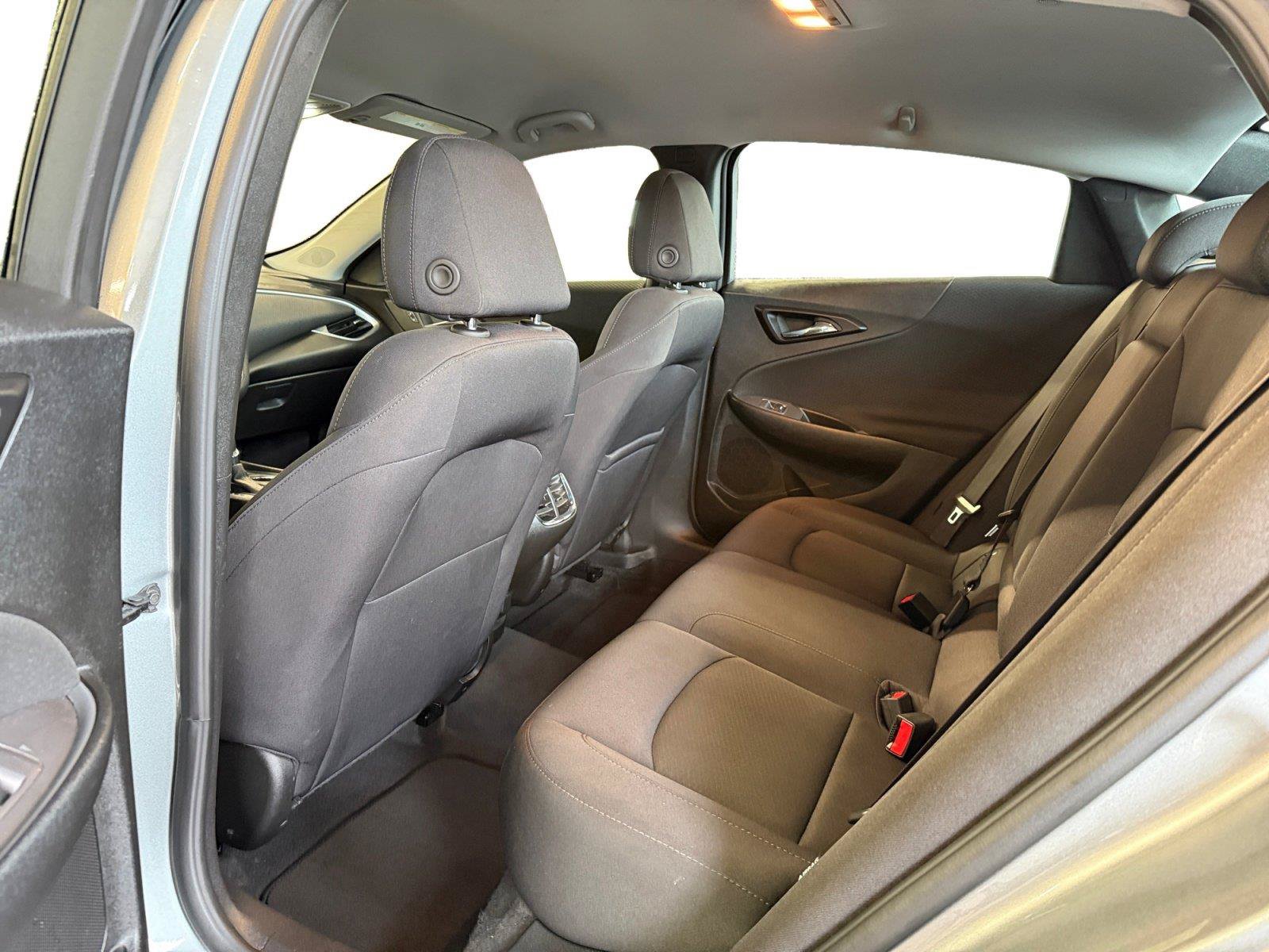 Used 2024 Chevrolet Malibu LT w/ Sport Edition FWD image 19