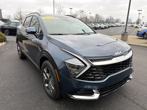 Used 2025 Kia Sportage SX Prestige image 2