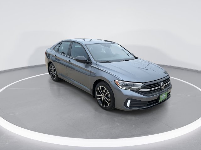 Used 2023 Volkswagen Jetta Sport FWD image 4