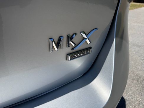 Used 2011 Lincoln MKX AWD w/ 102A Rapid Spec Order Code image 36