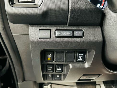 Used 2023 Nissan Frontier PRO-4X w/ Pro Convenience Package image 12