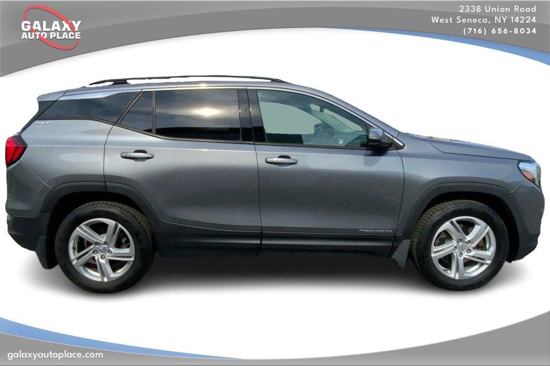 Used 2019 GMC Terrain SLE w/ Driver Convenience Package AWD/4WD image 4