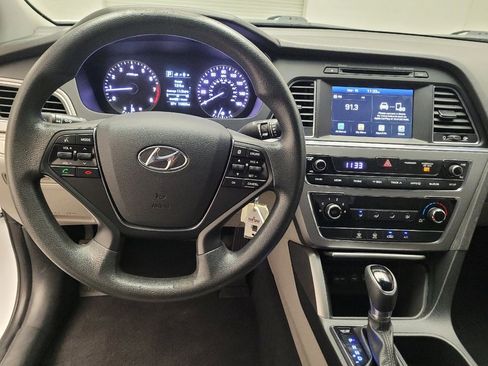 Used 2017 Hyundai Sonata SE FWD image 22