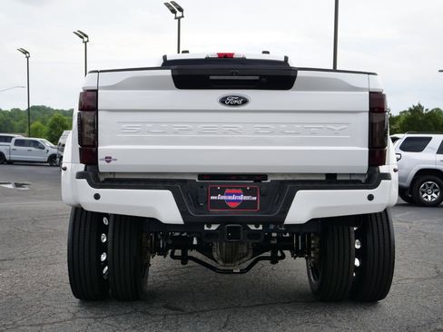 Used 2022 Ford F450 Lariat w/ Lariat Ultimate Package AWD/4WD image 27