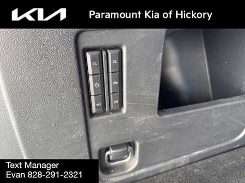 Used 2024 Ford Expedition Max XLT image 13