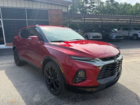 Used 2021 Chevrolet Blazer RS w/ Enhanced Convenience Package FWD image 4