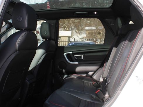 Used 2018 Land Rover Discovery Sport HSE image 37