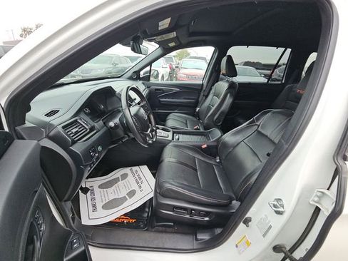 Used 2023 Honda Passport TrailSport image 7