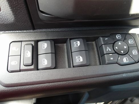 New 2026 RAM 2500 Tradesman image 18