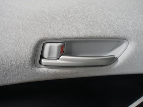 Used 2024 Toyota Corolla SE image 31