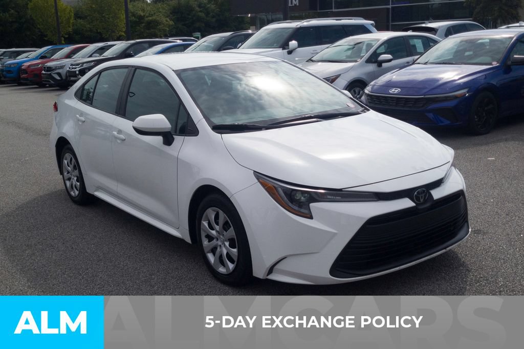 Used 2024 Toyota Corolla LE FWD image 3