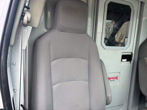 Used 2019 Ford E-350 and Econoline 350 Super Duty w/ Power Windows & Locks Group RWD image 21