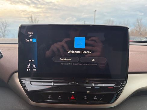 Used 2023 Volkswagen ID.4 2WD image 11