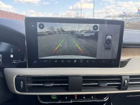 Used 2025 Lincoln Corsair Grand Touring w/ Equipment Group 302A image 26