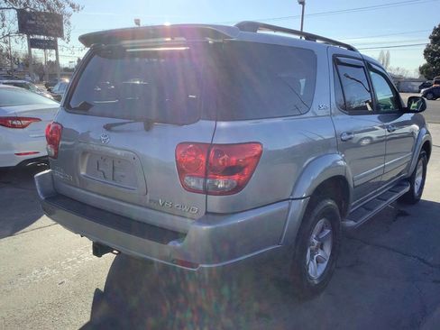 Used 2007 Toyota Sequoia SR5 image 10