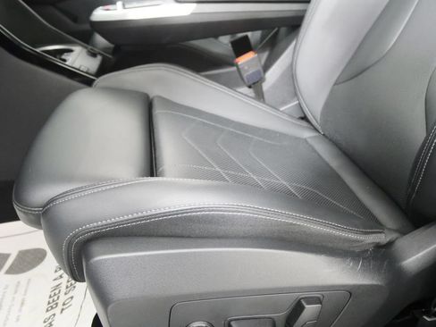 Certified 2025 BMW X1 xDrive28i AWD/4WD image 9