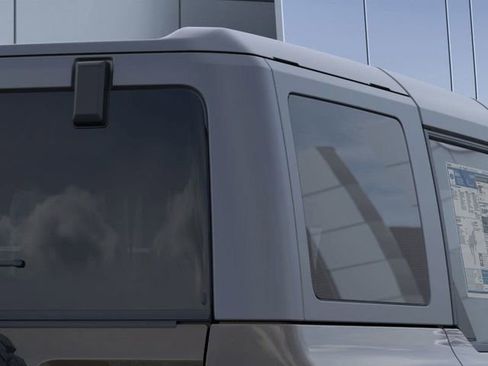 New 2025 Ford Bronco Outer Banks w/ Sasquatch Package image 25