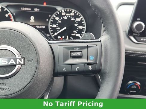 Used 2022 Nissan Rogue SV w/ SV Premium Package FWD image 29