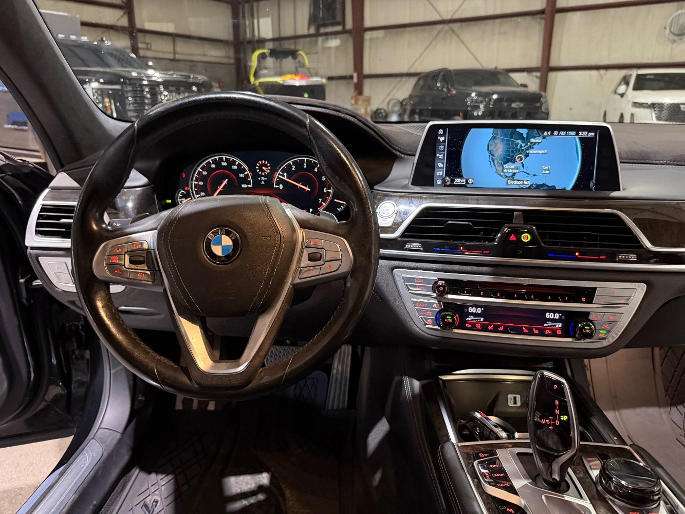 Used 2016 BMW 750i xDrive AWD/4WD image 30