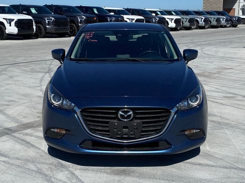 Used 2018 MAZDA MAZDA3 Touring image 4