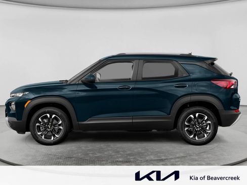 Used 2021 Chevrolet TrailBlazer LS FWD image 3