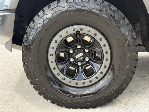 Used 2023 Ford F150 Raptor w/ Raptor Carbon Fiber Package AWD/4WD image 12