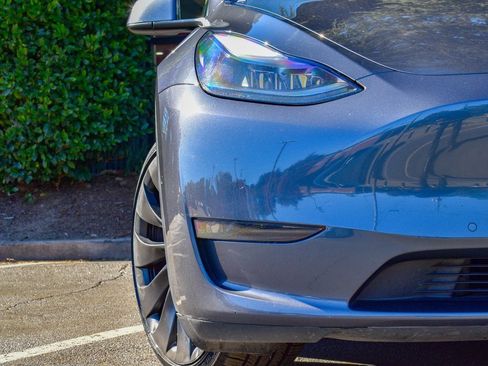 Used 2022 Tesla Model Y Performance image 4