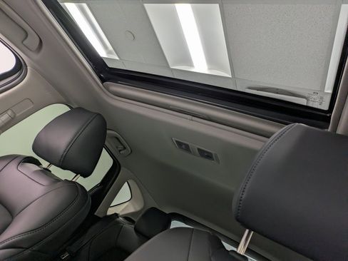 Used 2018 MAZDA CX-5 Touring w/ Preferred Equipment Package image 21