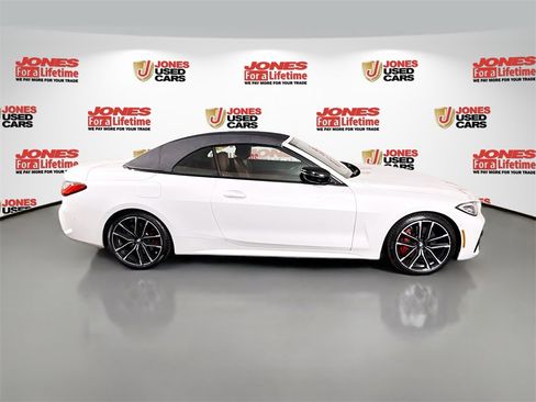Used 2021 BMW M440i Convertible w/ Premium Package image 18