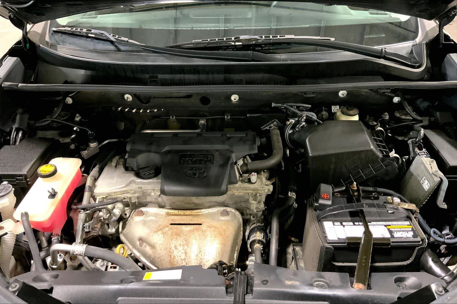 Used 2016 Toyota RAV4 LE AWD/4WD image 32