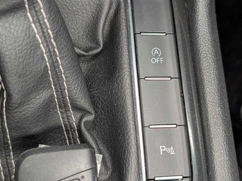 Used 2022 Volkswagen Tiguan SE R-Line AWD/4WD image 30