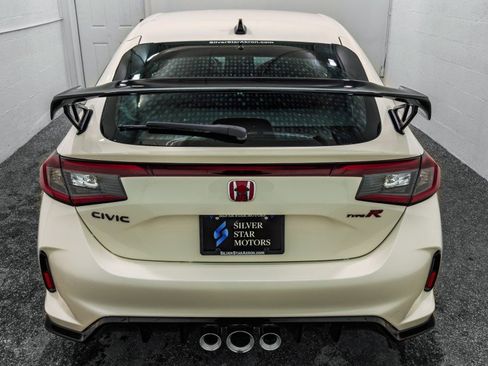 Used 2025 Honda Civic Type R image 7