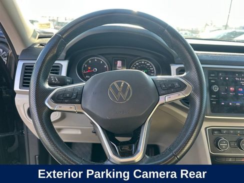 Used 2021 Volkswagen Atlas SE w/ Panoramic Sunroof Package image 14