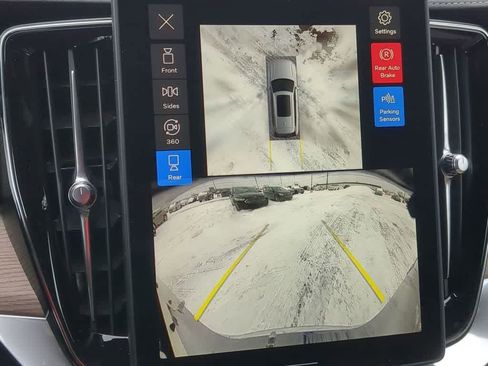 New 2026 Volvo XC90 B5 Plus image 28