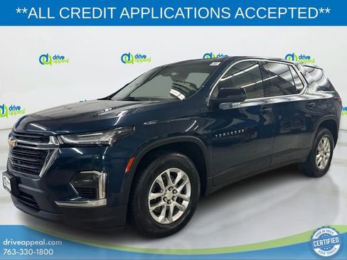 Used 2022 Chevrolet Traverse LS image 1