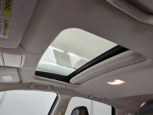 Used 2015 Honda CR-V Touring image 18